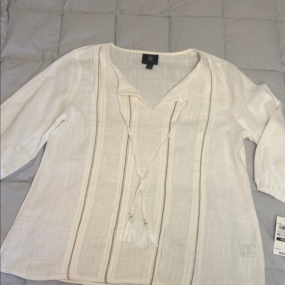 JM collection petite M Women's White linen Blouse